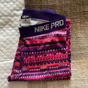 Nike Pro full length exercise leggings (S)
